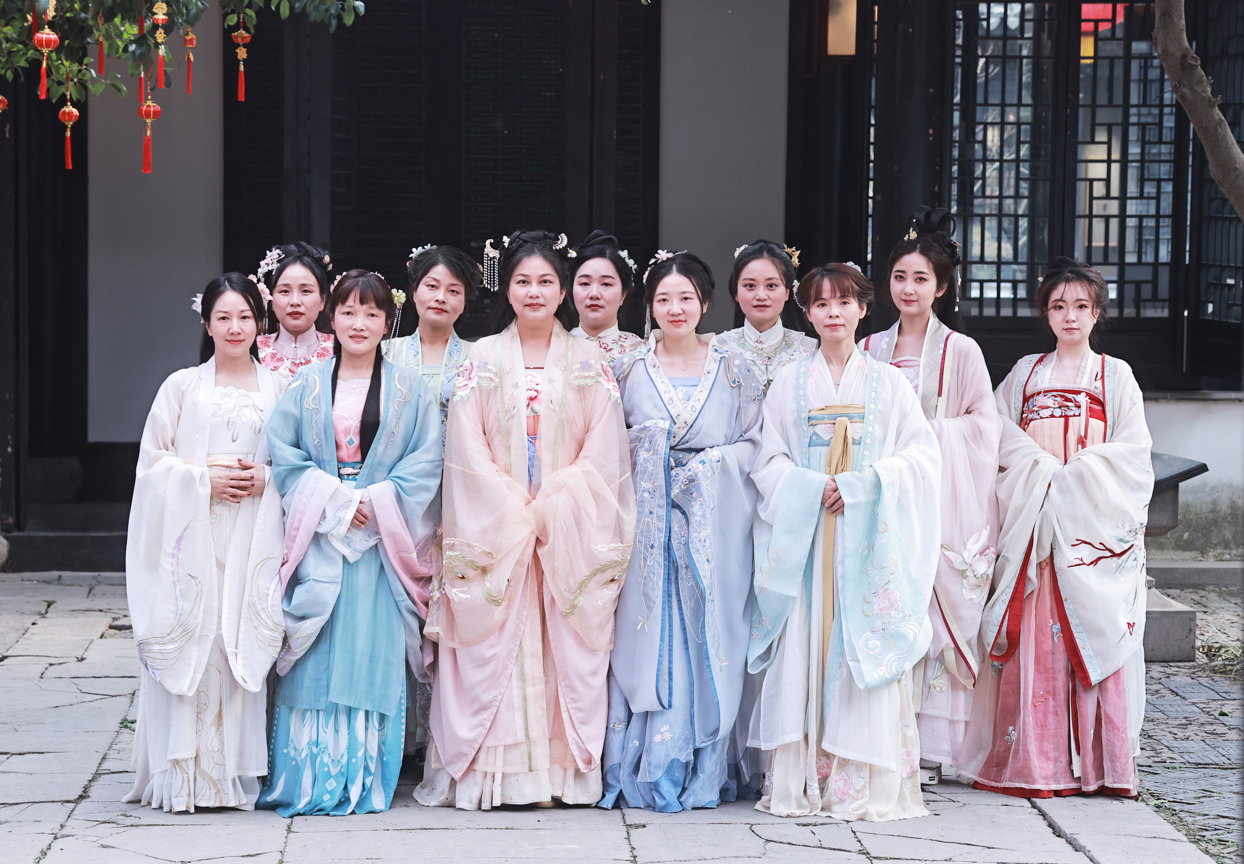 ���˸�Ů��ح������԰������ʰȤ���¾������Ċ���