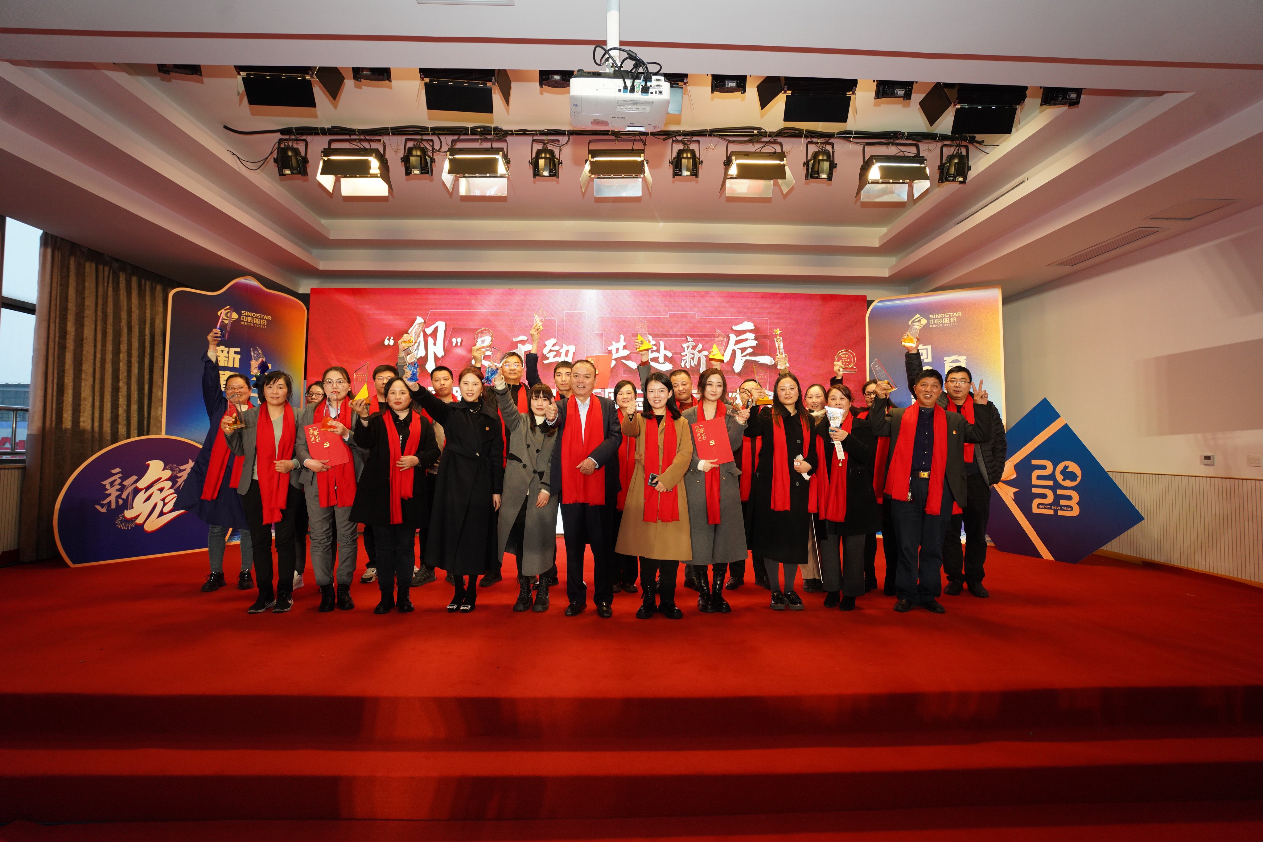 ������ʱ�������ǲ�!��¼�ɷ�ʢ���ٿ���î���㾢ͷ�������³�2022����ܽ������