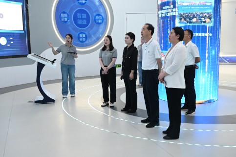 �������˴�ί����һ�вη�������ʱ�������ǲ�!��¼�ɷ�